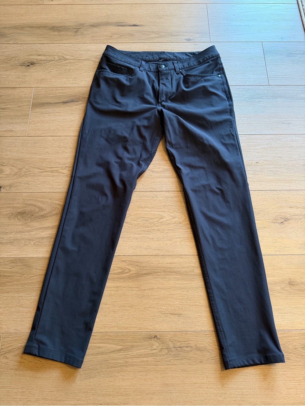 Lululemon Pants Men 28 (31x28) Charcoal Black ABC Slim Fit Performance LM5972S